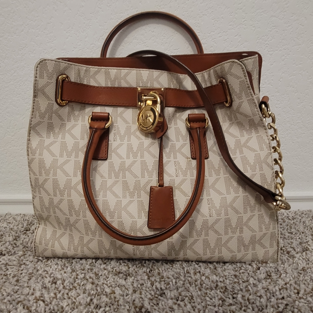 Excellent condition Michael Kors